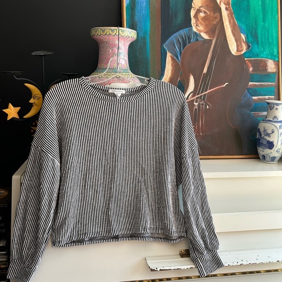Caution To The Wind Black and White Striped Long Sleeve Crop Top - Picture 13 of 15